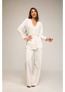 Traje de chaqueta con cinturón y pantalón crudo