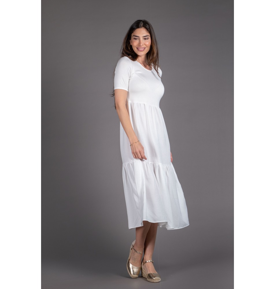 Vestido con cuerpo de punto color blanco