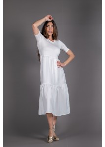 Vestido con cuerpo de punto color blanco