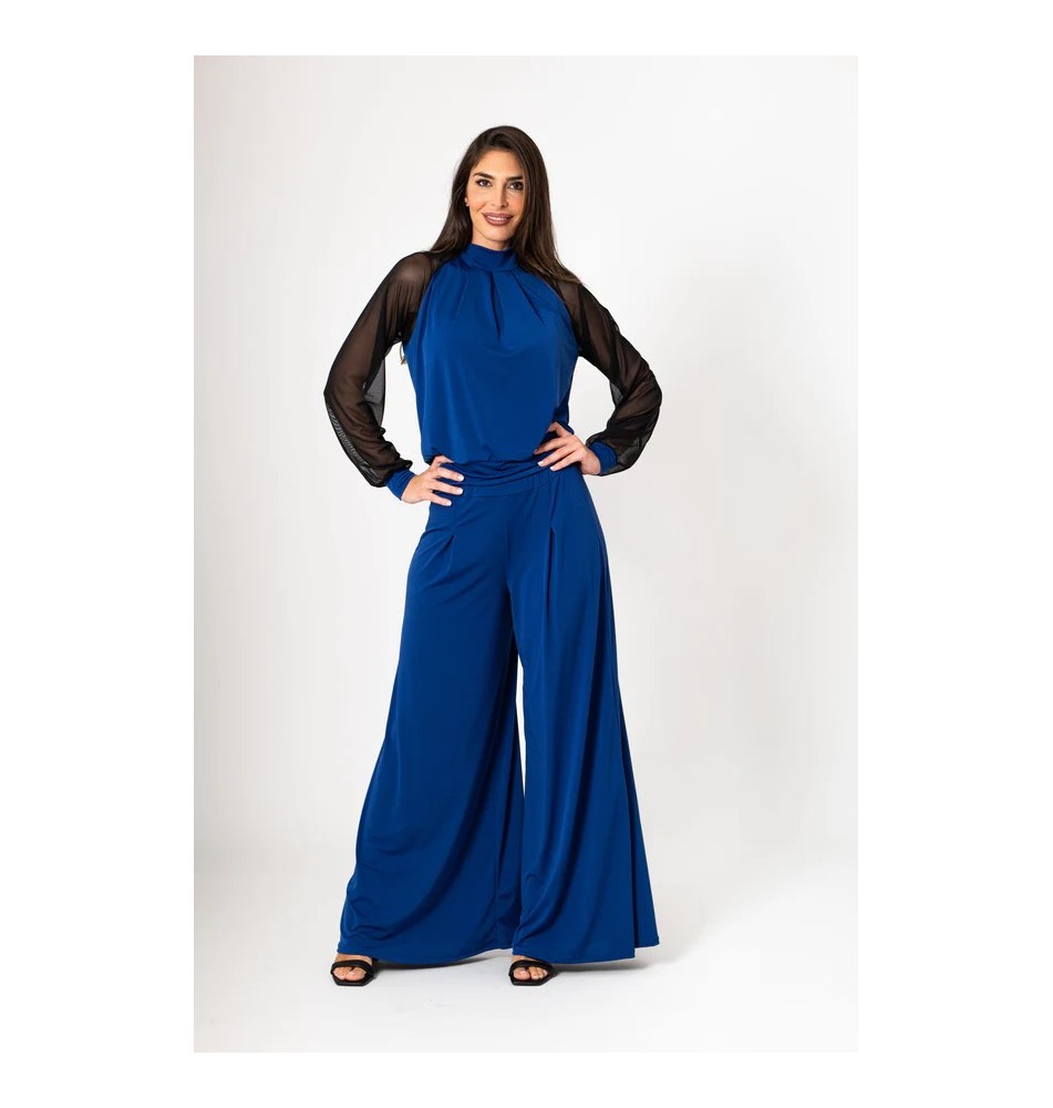 Conjunto pantalón palazzo y top con mangas de tul azul